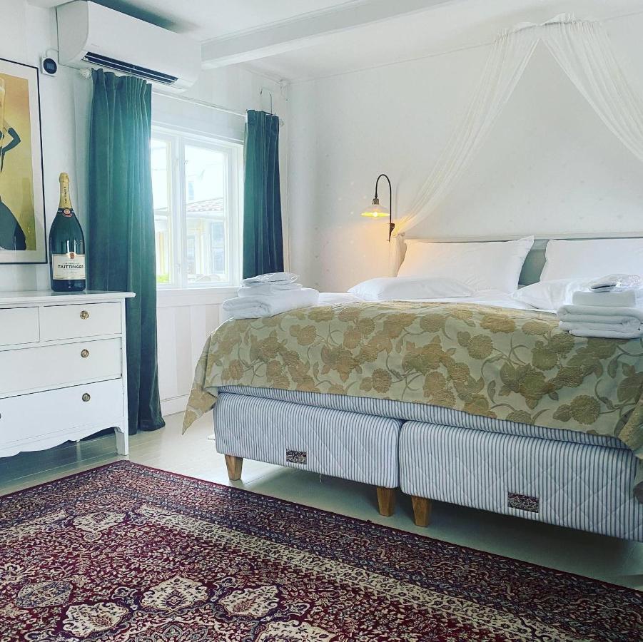 Tva Sma Svin Bnb Trosa Room photo